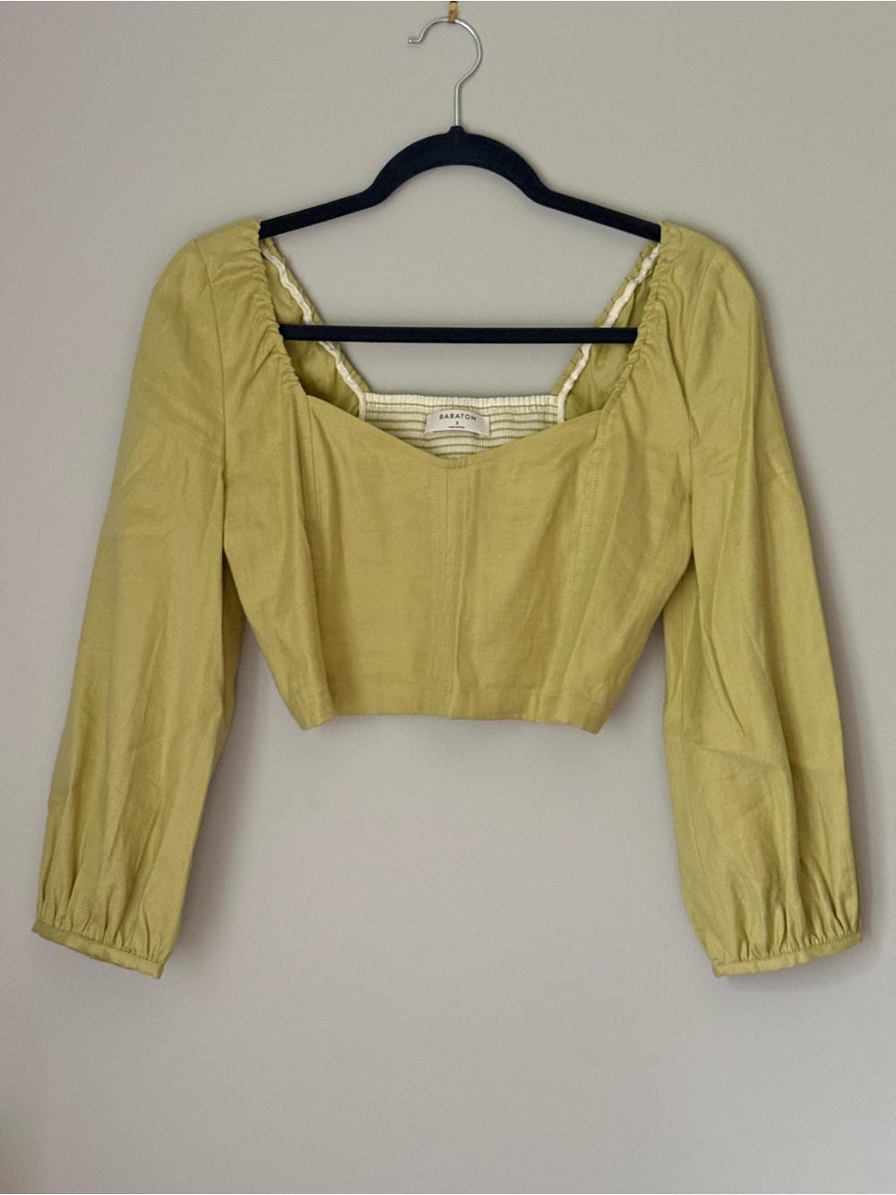 Coquette Babaton Light Green Cropped Puff Sleeve Top